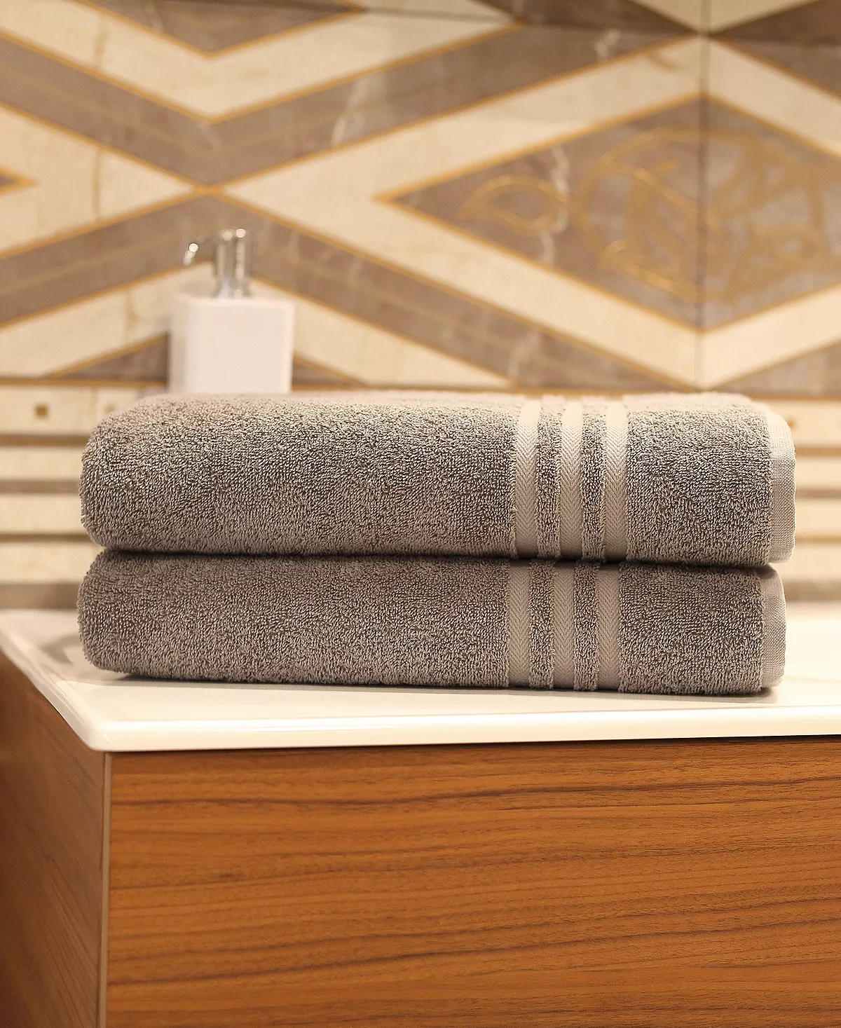 Linum Home Denzi 2-Pc. Bath Towel Set - Image 8