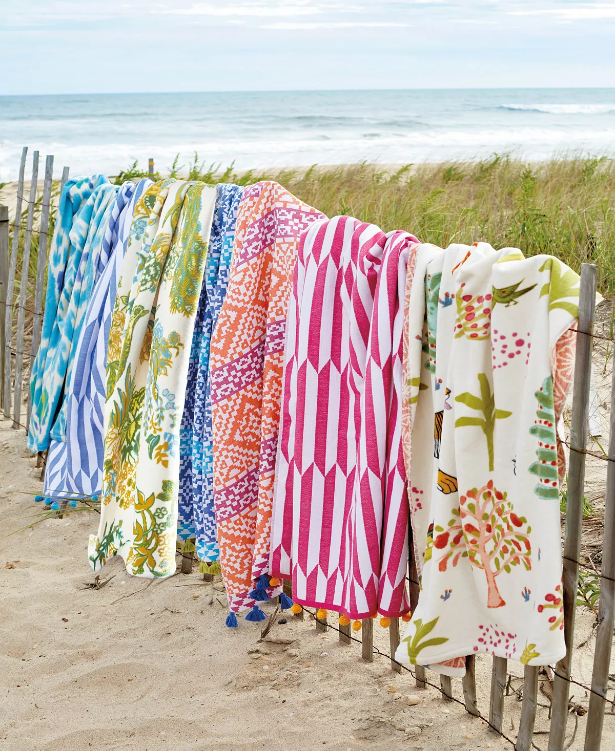 John Robshaw Vama Beach Towel - Image 3