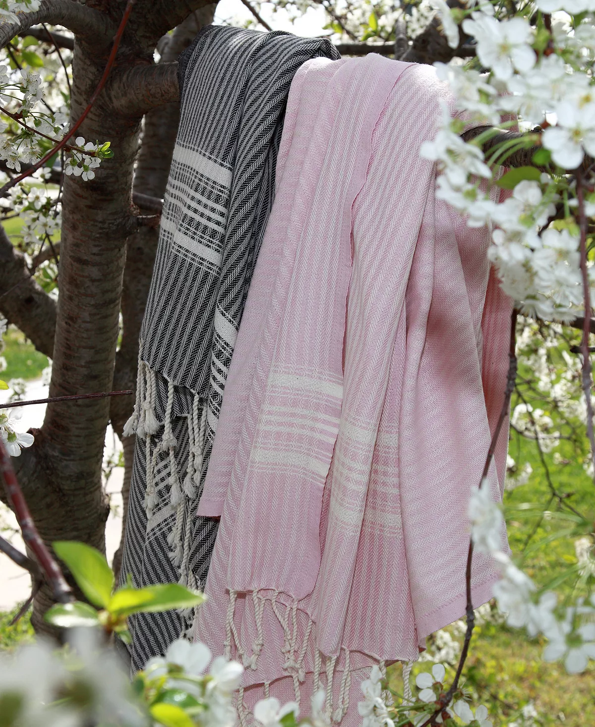 Linum Home Textiles Luxe Herringbone Pestemal Pack Of 2 100% Turkish Cotton Beach Towel - Image 4