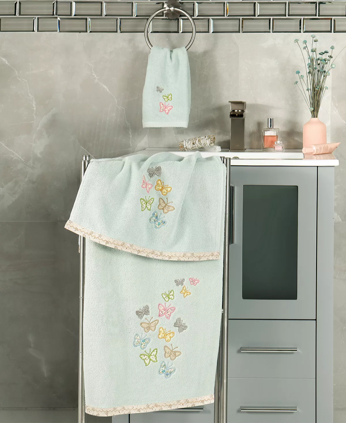Linum Home Textiles Turkish Cotton Mariposa Embellished Bath Towel Set, 2 Piece 9 Linum Home Textiles Turkish Cotton Mariposa Embellished Bath Towel Set, 2 Piece - Image 9